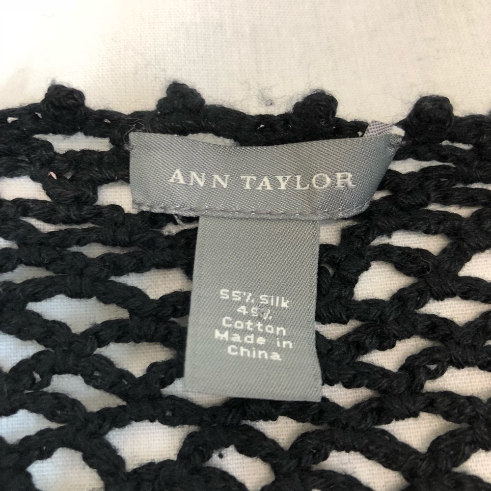 Ann Taylor silk wrap caplet/ shawl - Picture 3 of 5
